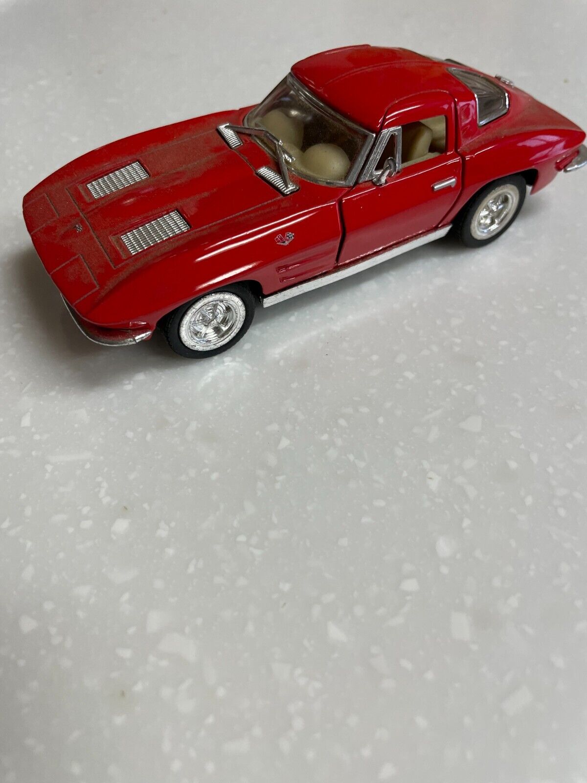 Toysmith Diecast 1962 Corvette (assorted colors)